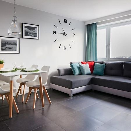 Apartment River Front, Great View From 14Th Floor, Next To Pge Narodowy Stadium, Torwar - By Warsawskyline Apartments Extérieur photo